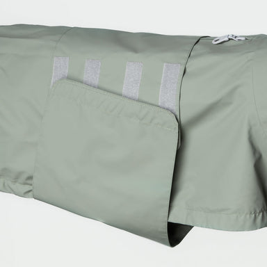 Cloud7 Dog Raincoat Hamburg Thyme Green Luksusmodel for hunde foretrækker at undgå regnen helt,