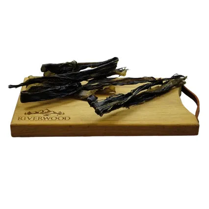 Tørret fisk til hund | Havkatskind 18-22 cm  | 200 gr. | Riverwood Tyggeben